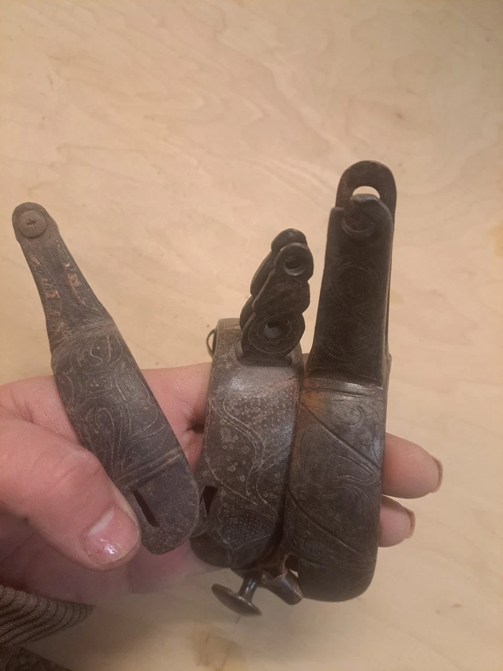 批量 3 件 单铸铁 墨西哥西部古董靴 马刺  — 第 4/4 张图片