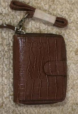 #ad NWOT WalletBe Womens Dibo Gear Cash Card Accordion ID Zipper Croc Brown Leather $19.99