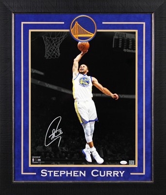 Warriors Stephen Curry Signed 16x20 Framed Vertical Dunking
