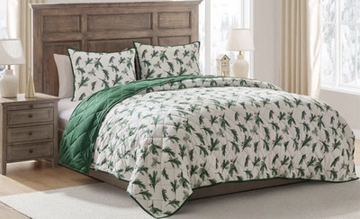 Holiday Pine & Berry Reversible Flannel Queen Set Green/White/Red ~ Festive