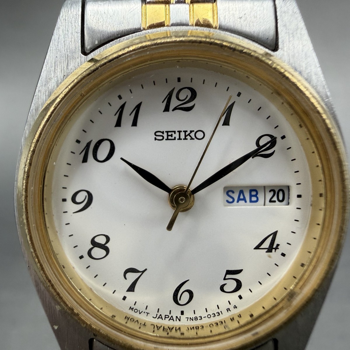 美品　SEIKO　セイコー　V117　ゴールド　ホワイト　ブラウン　ソーラー Seiko Watch Women 23mm White Dial Two Tone Daydate 7n83-0011 New