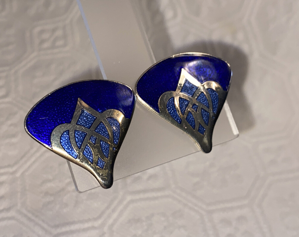 Two Sisters Triangular Enameled Clip Earrings, Co… - image 10