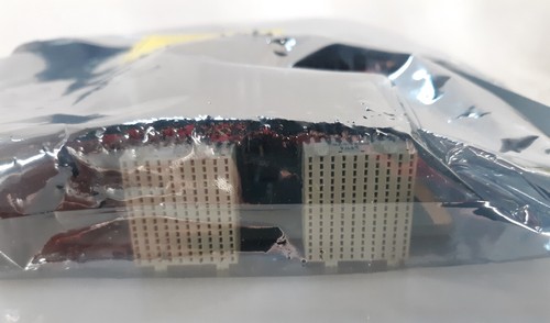 Cisco N5K-M1404 Expansion Module N5000 Series Mod 4x10GE 4xFC 4/2/1G NEW*SEALED* - Picture 2 of 4