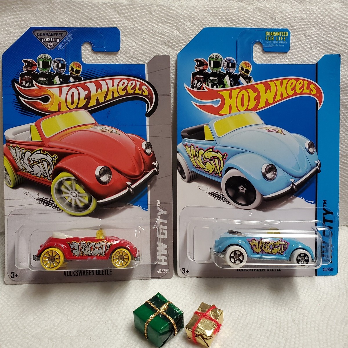 Hot Wheels V W Beetle Convertible HW City GraffitiRides Blue & Red