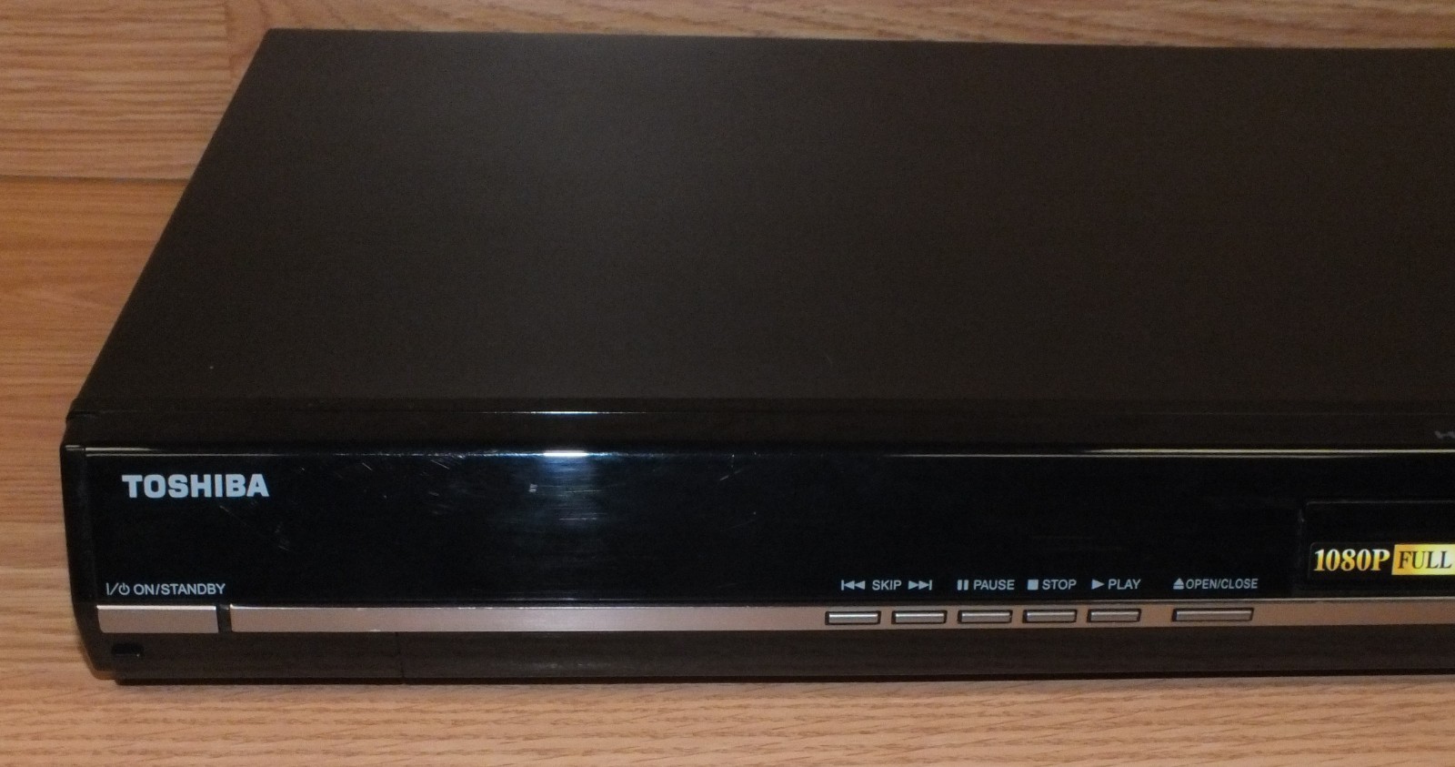 Genuine Toshiba (HDA30) 1080P Full HD DVD Player With Remote Control