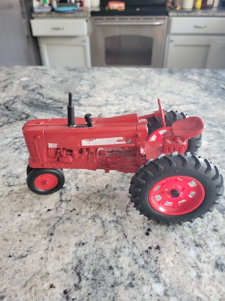 ミニカー　アメリカントラクター　McCORMICK FARMALL Amazon | マコーミック トラクター/McCORMICK FARMALL SUPER AV