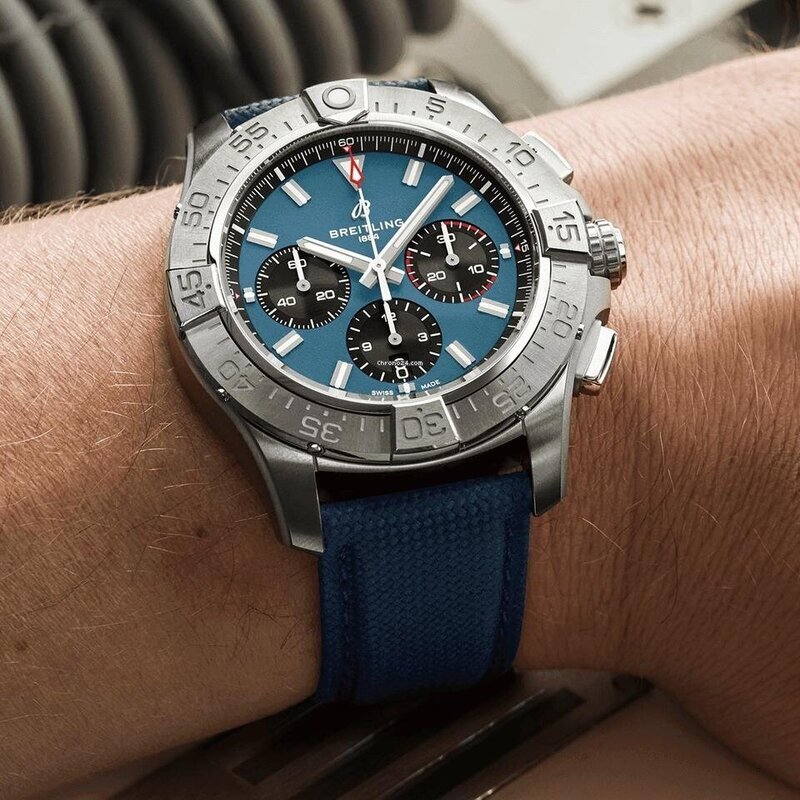 Chrono24 Breitling Avenger Ii Hurricane Breitling Avenger B01