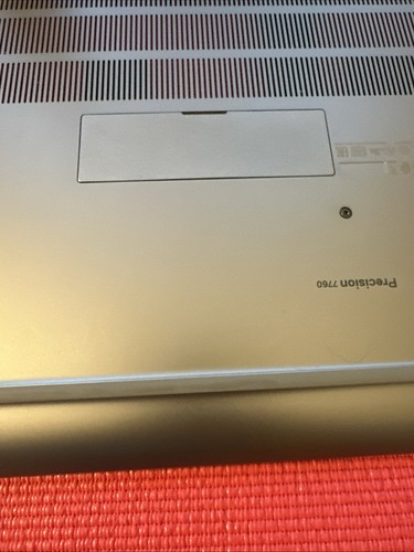 Dell Precision 7760 Base Cover KV0XM 0KV0XM B60 Grade A Missing one screw - Bild 5 von 20