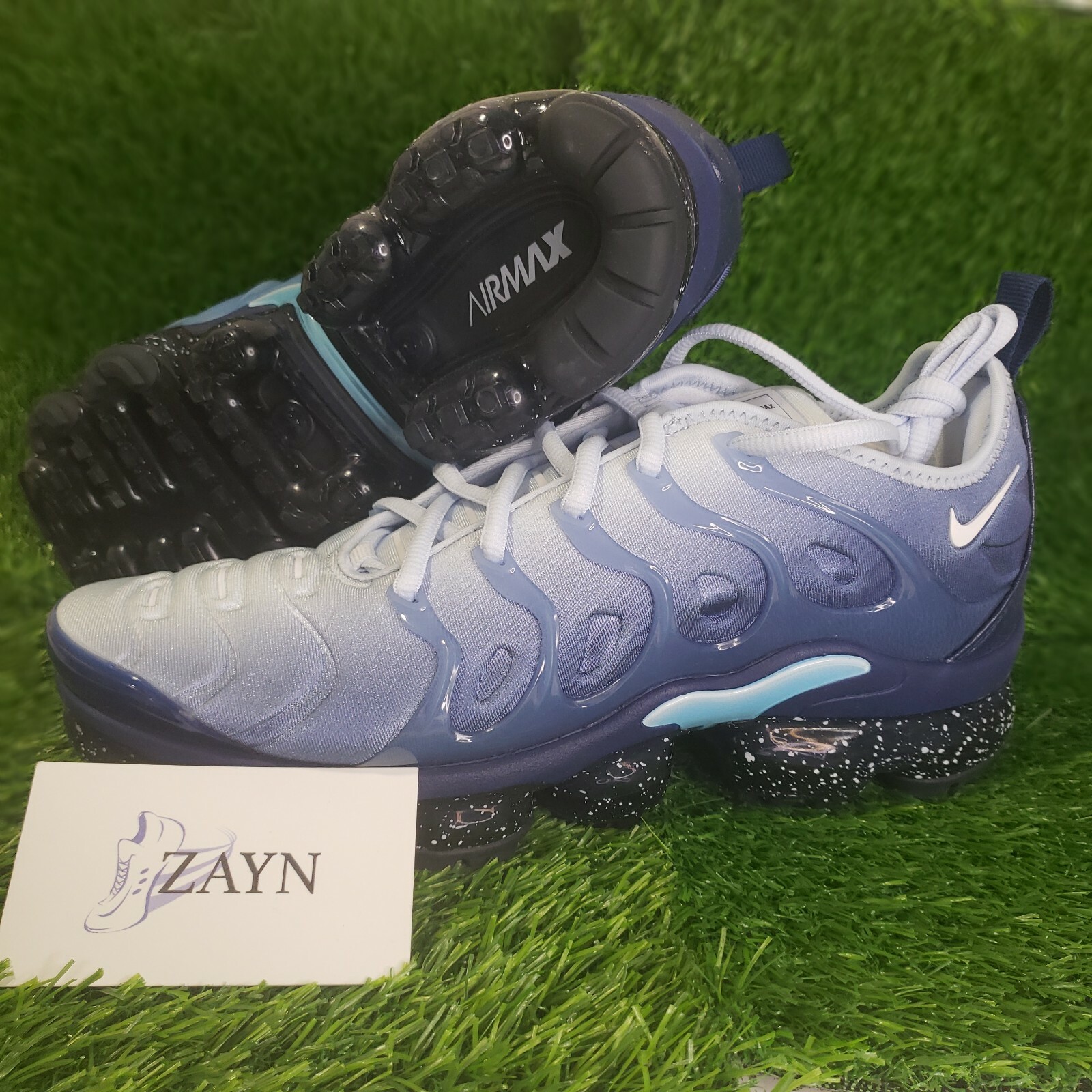 vapormax plus white size 7