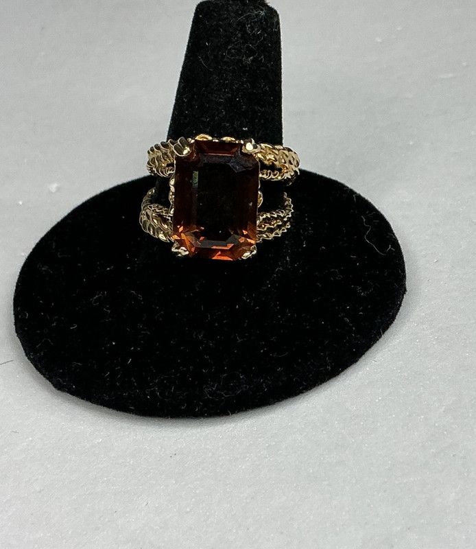 Vintage Sarah Coventry "Autumn Haze" (1974) Ring