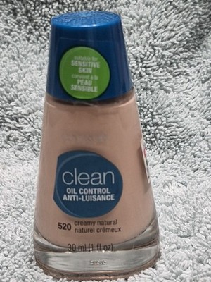 Covergirl Clean Matte Liquid Foundation Oil Control #520 Creamy Natural New 