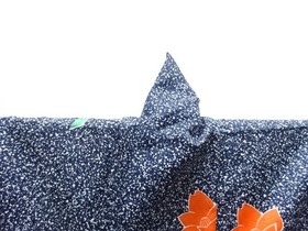7781025: JAPANESE KIMONO / KOMON / FLOWER