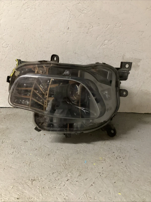 2014-2018 Jeep Cherokee LEFT LH DRIVER SIDE HEADLIGHT OEM HALOGEN