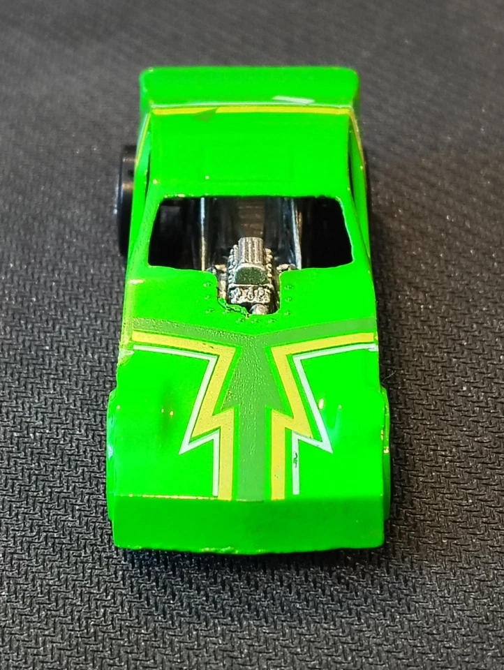 Dodge Funny Car Blackwall Malasia 1986 Hot Wheels Screamin' Green de colección como nuevo Foto 3 de 4