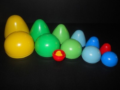 CHICKEN IN THE EGGS ( VINTAGE ) COMPLETE ( 6 ) NESTING EGGS