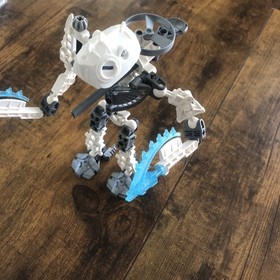 LEGO BIONICLE TOA HORDIKA NUJU (8741) COMPLETE FIGURE ONLY