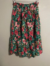 Poinsettia Christmas Skirt Womens Medium Red Green Tiered Elastic Waist Vintage