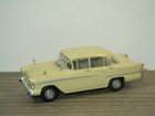Foto 1 di 4