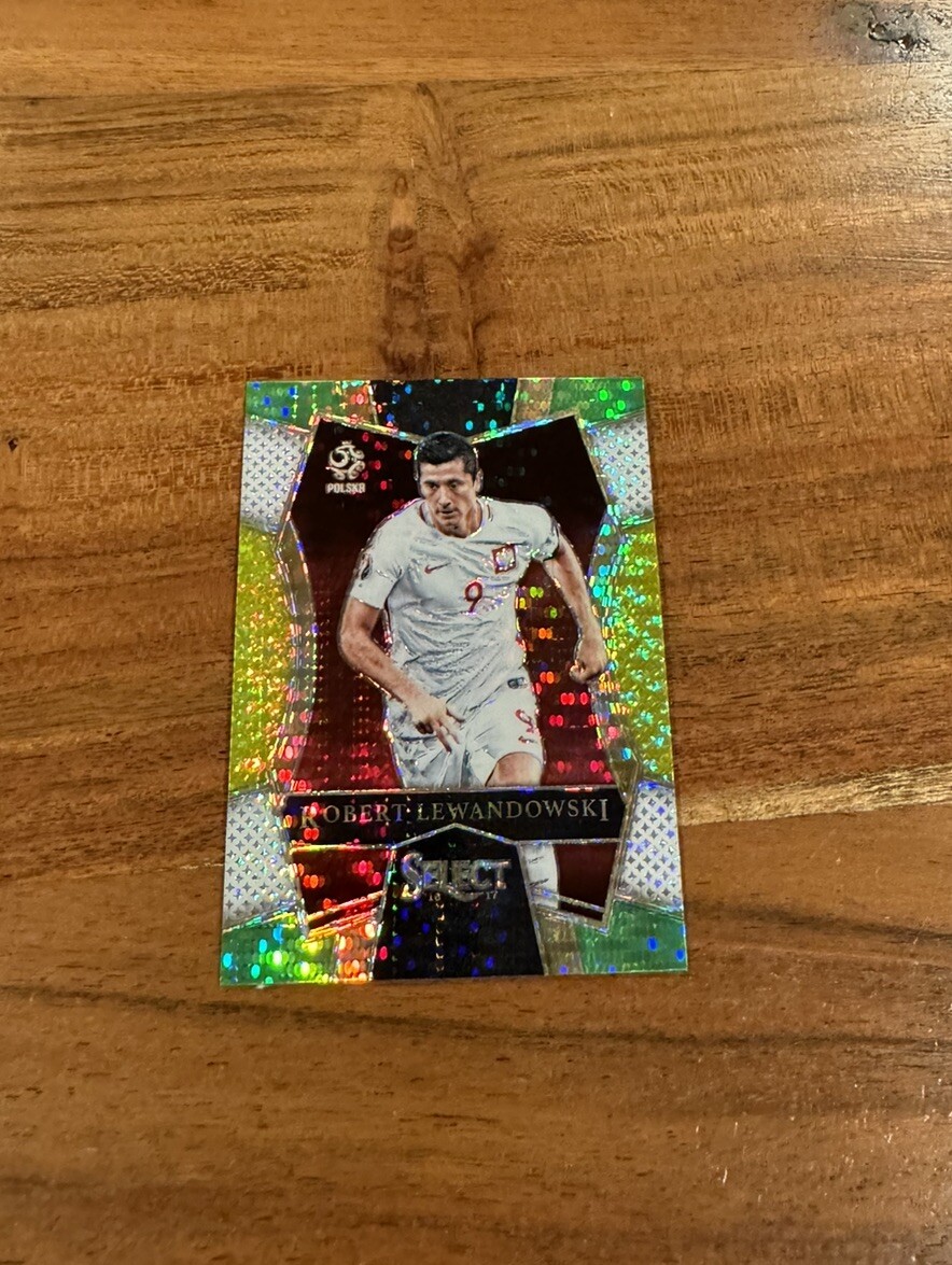 Robert Lewandowski 2016 Panini Select Mezzanine Multi Color Prizm NRMT+ Poland!!