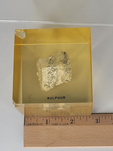 Vintage Lucite Sulphur Rock Paperweight Geological Educational Rare HTF - Picture 11 of 18