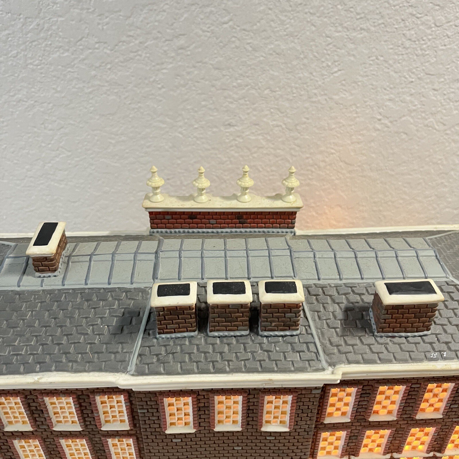 Dept 56 Dickens Village Series “Kensington Palace” 58309 Mint eBay