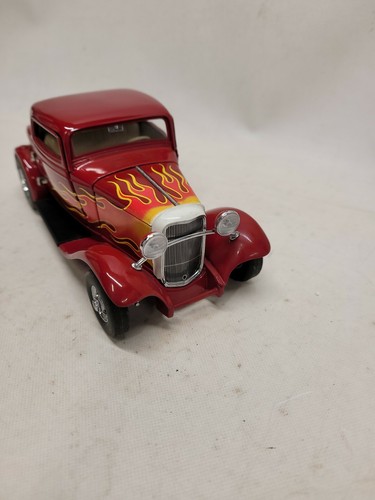 Boyd Coddington’s 1932 Deuce Coupe Hot Rod-Franklin Mint - Picture 4 of 7