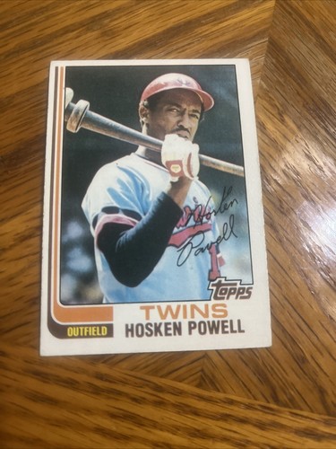 1982 Topps #584 - Hosken Powell - Minnesota Twins - - Picture 2 of 3