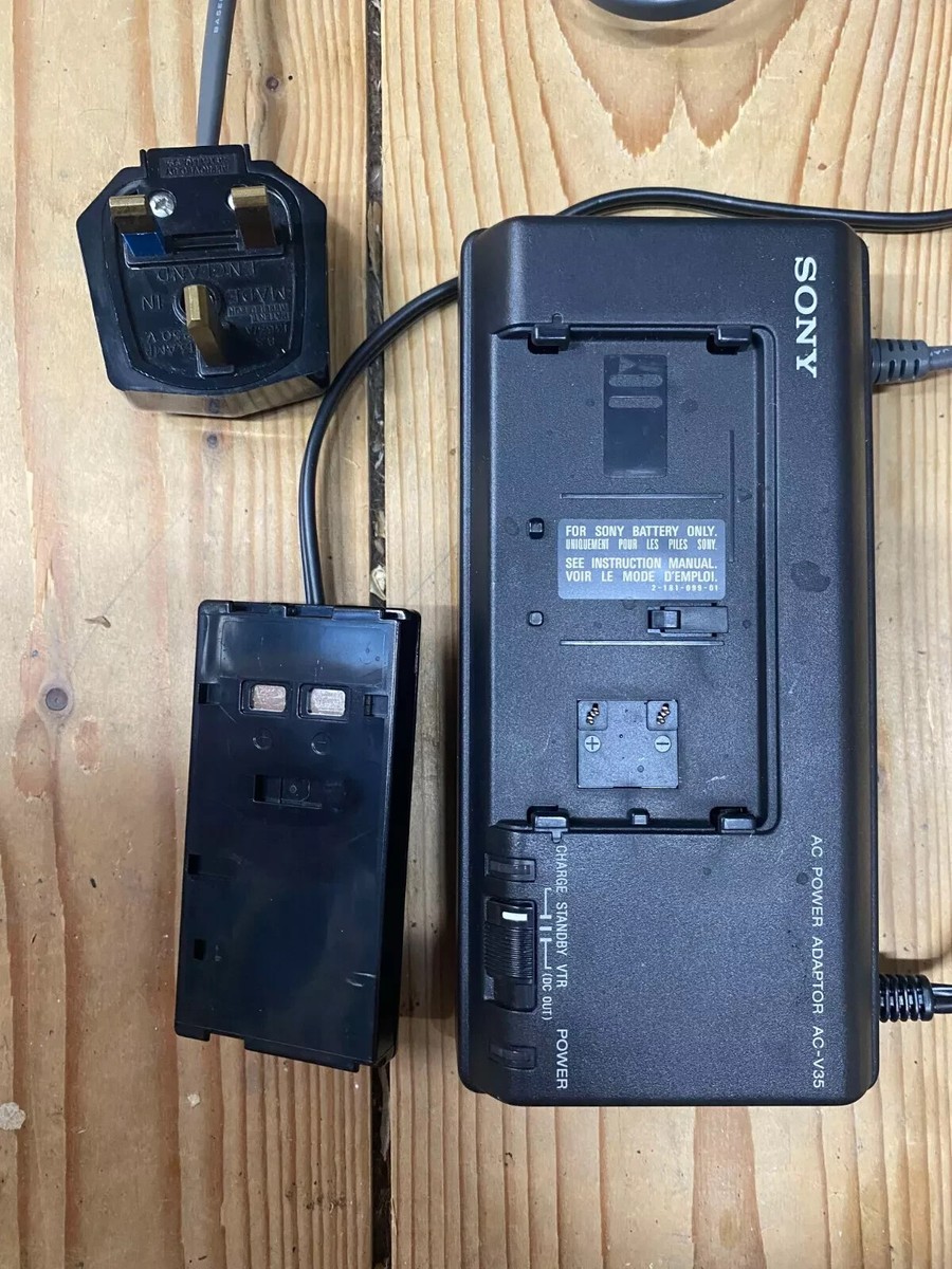 Sony Handycam Ccd-trv11 E Video 8 Camcorder Camera Only No Sony Handycam Ccd-trv11 E Video 8 Camcorder Camera Only No