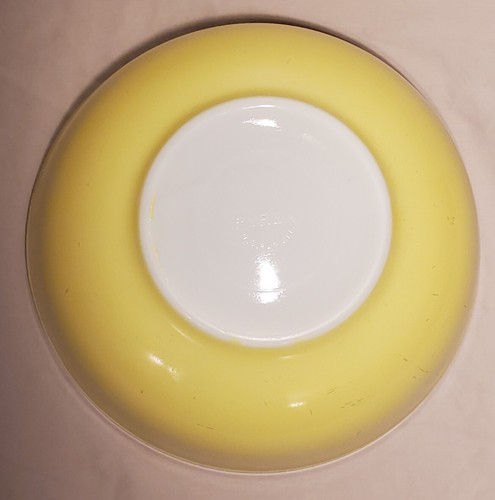 Vintage Pyrex Primary Yellow Mixing Nesting Bowl 4 Quart 10" Diameter USA - Picture 6 of 14