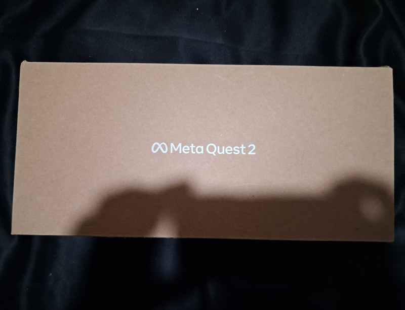 Meta Quest 2 Standalone VR Headset 120Hz White w/ Touch Controllers