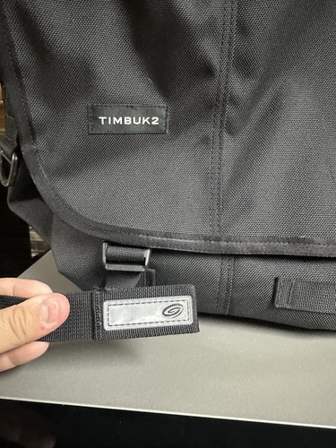 Timbuk2 Classic Messenger Bag Eco Friendly Commuter Weatherproof Black - Picture 3 of 14
