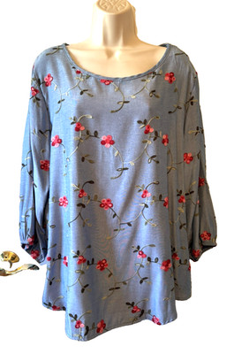 Ana & Rose Women's Blouse Plus 2X Embroidered Floral 3/4 Sleeve Pullover