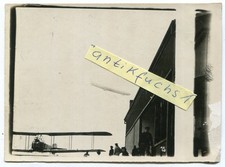 Foto : Luftschiff und Marine Jagd-Flugzeug der Seeflugstation Norderney 1918
