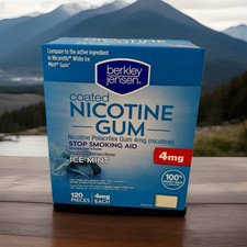 Berkley Jensen Coated Nicotine Polacrilex Gum 4mg IceMint Freeze 120 ct. 09/2026