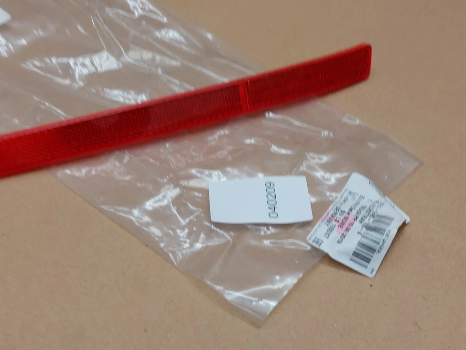 Reflector luz trasera izquierda volkswagen transporter caravelle t5 7e0945105a original Foto 3 de 4