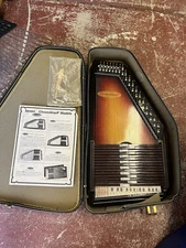 ChromaHarp 15-Chord Autoharp w/ Case - PLEASE READ