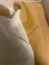 Supreme Men s Nike Air Force 1 Low Top Lace-U...