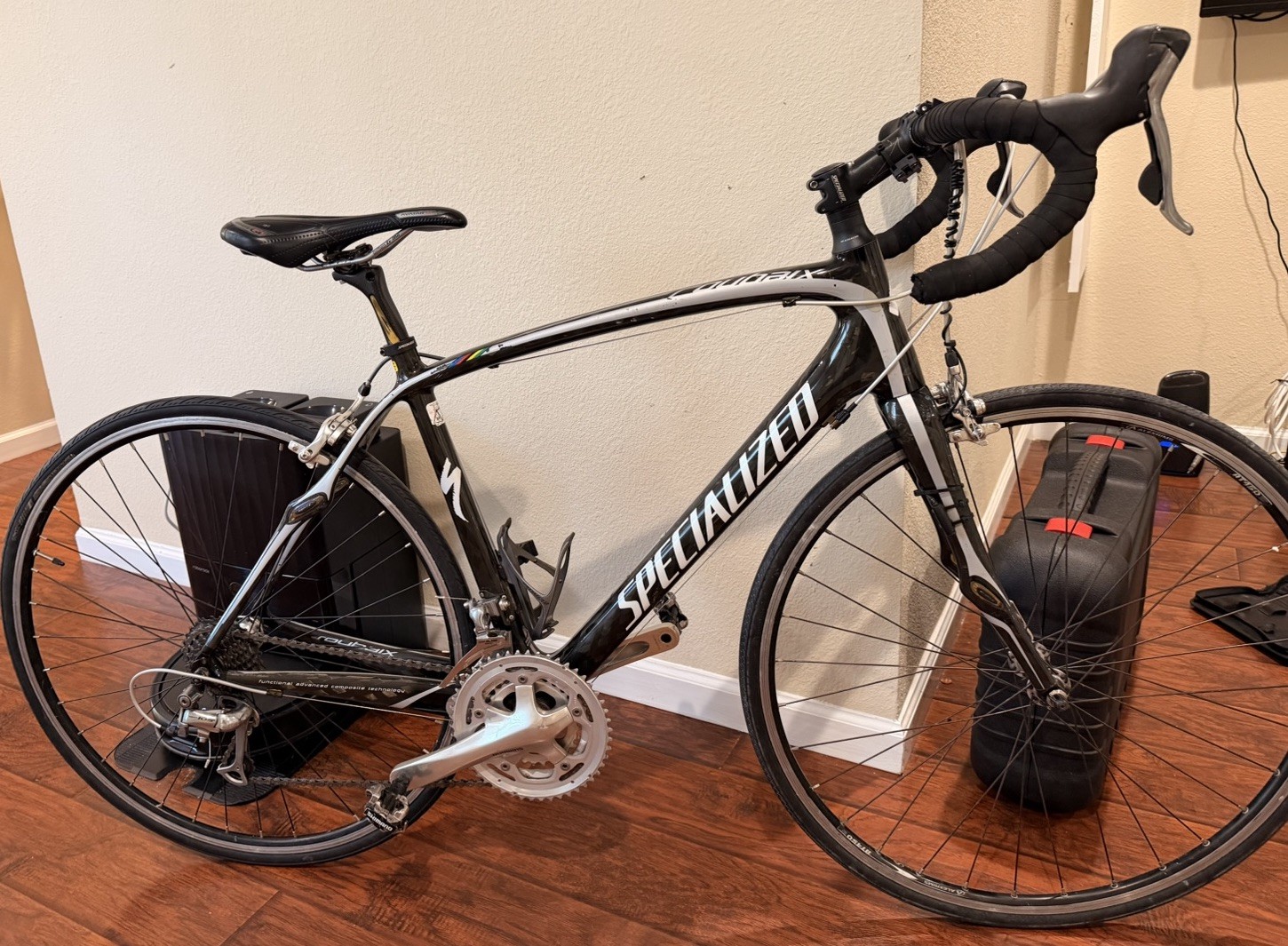 Specialized Ruby Carbon Road Bike Shimano – Excellent Condition – Lightweight