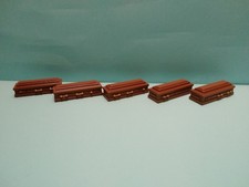 5 DAMAGED RESIN CASKETS aprox56MM LONG FOR CODE 3 MODEL LOADS = PICK UP