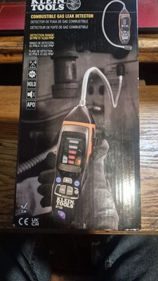 Klein Tools ET120 Combustible Gas Leak Detector New In Box Comes With Case