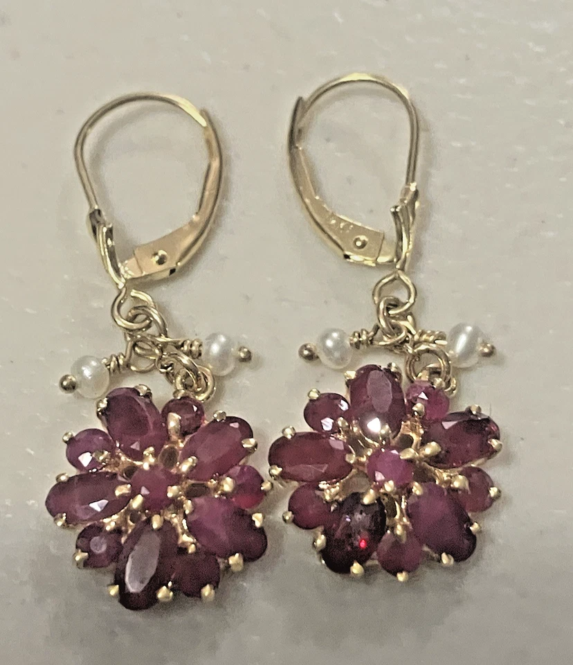 Pendientes vintage de rubí y perlas naturales en oro de 14K Foto 2 de 4