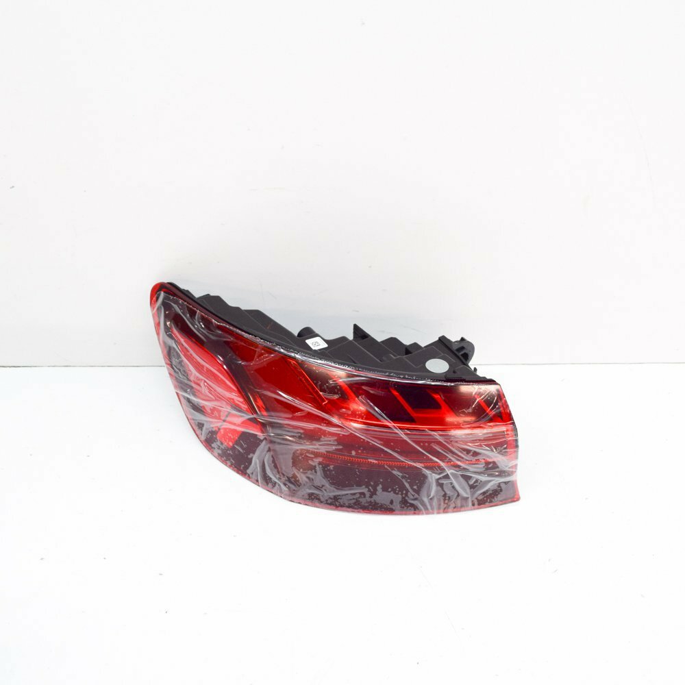 NEW AUDI A4 B9 SALOON REAR LEFT TAILLIGHT 8W5945091AC 2020