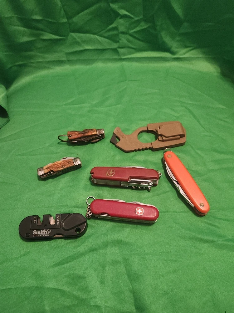 multi tool lot. Q3