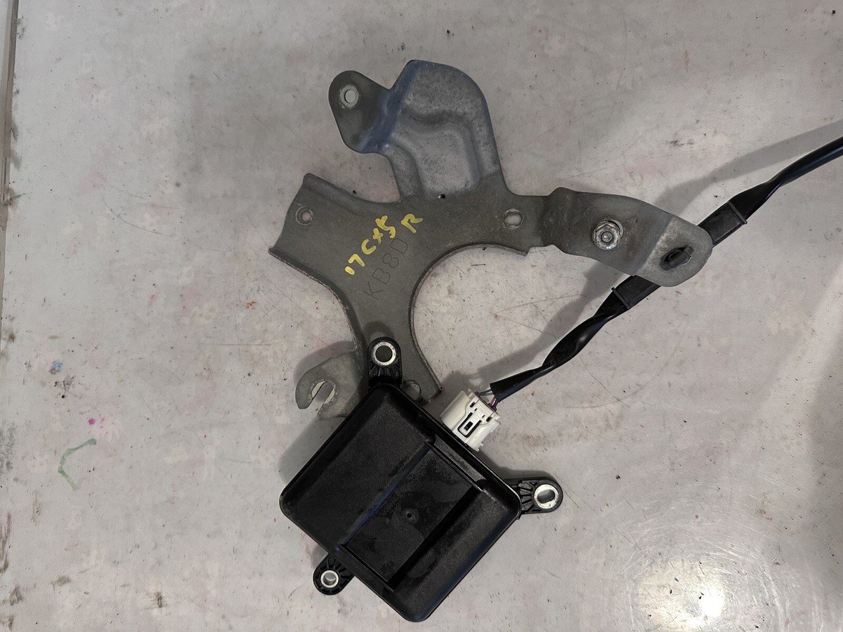 2017 Mazda CX-5 Blind Spot Sensor Control Module LH OEM KB8C