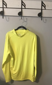 neon yellow shirt women