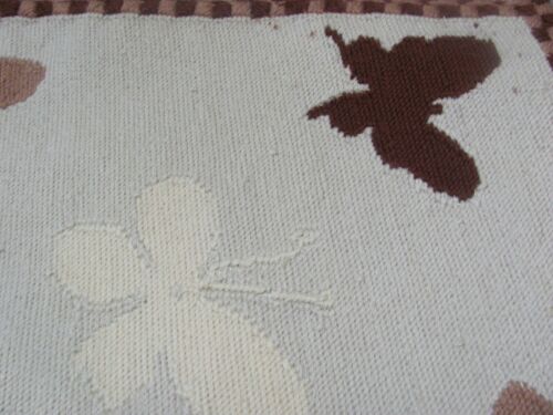 VINTAGE NEEDLEPOINT PILLOWS OR CHAIRCOVER - Picture 4 of 7