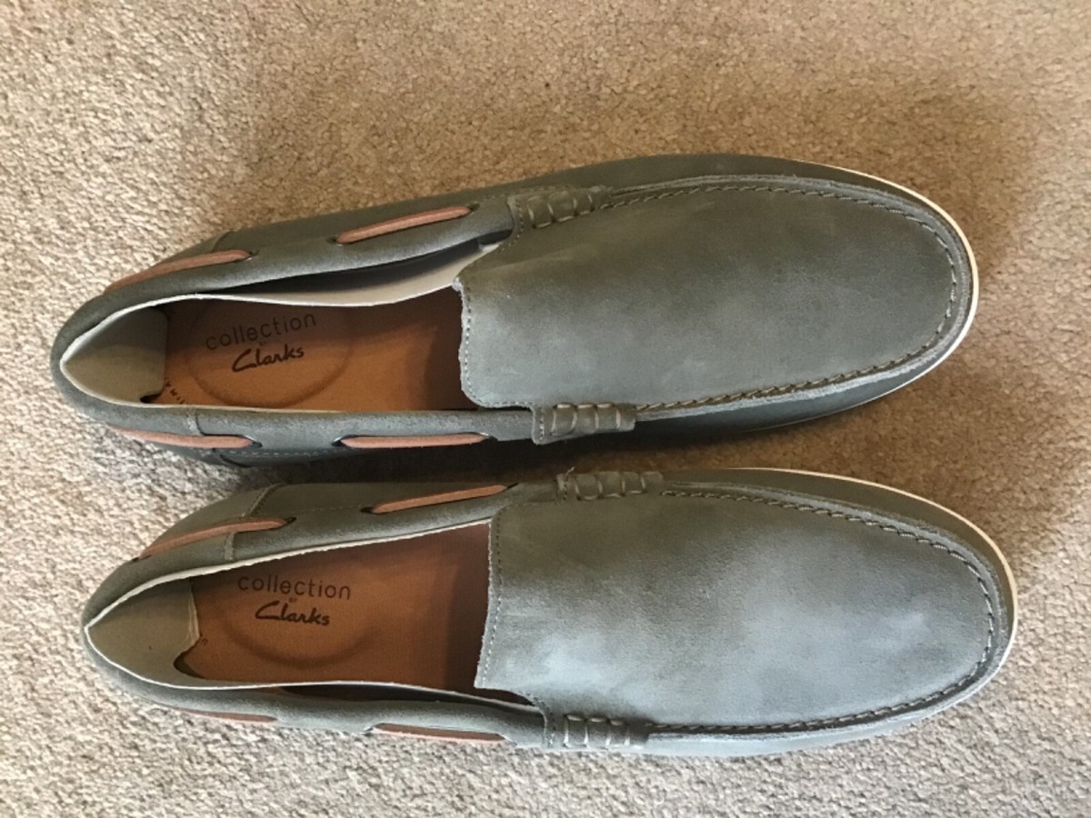 Clarks smart olive green suede loafers size 10G