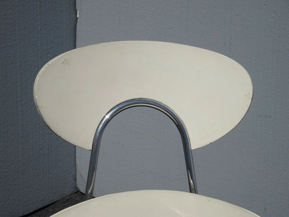 Silla auxiliar vintage moderna de mediados de siglo cromada blanca Foto 4 de 4