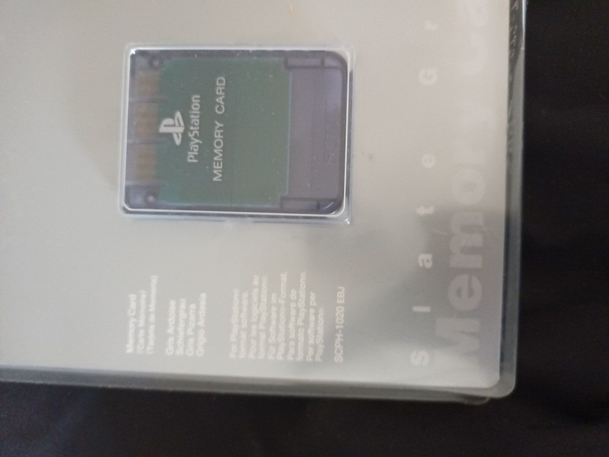 Carte Mémoire PlayStation 1 – SCPH-1020 – En Boîte Blister – Grise – Occasion