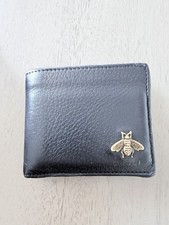 Gucci Men's Animalier Bee Textured Black Leather Bifold Wallet
